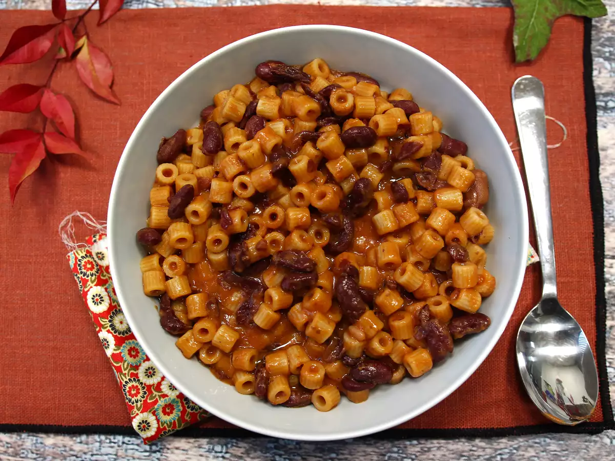 Pasta e fagioli, the quick and creamy Italian recipe that combines pasta with beans - photo 3