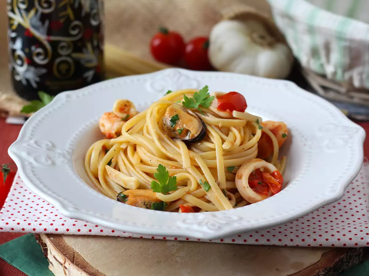 Pasta with frozen seafood, a delicious and super-quick first course - photo 6