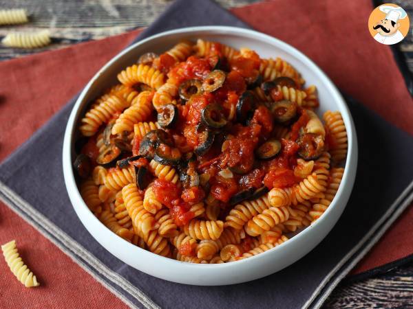 Pasta with olive sauce: cheap, tasty and easy to prepare! - photo 3