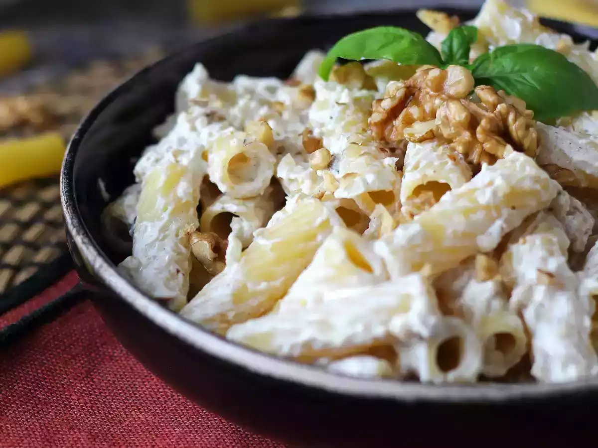 Pasta with ricotta and walnuts: creamy and crunchy - photo 3