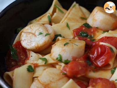 Pasta with scallops, an elegant seafood dish - photo 3