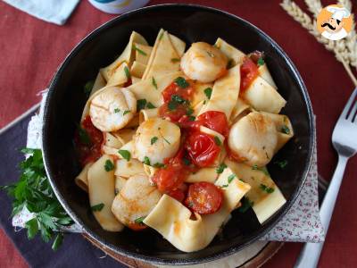 Pasta with scallops, an elegant seafood dish - photo 4