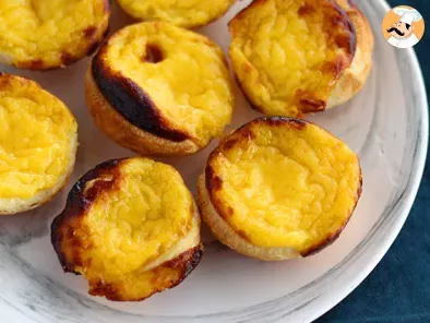 Pasteis de nata, little portuguese egg tarts - Recipe Petitchef