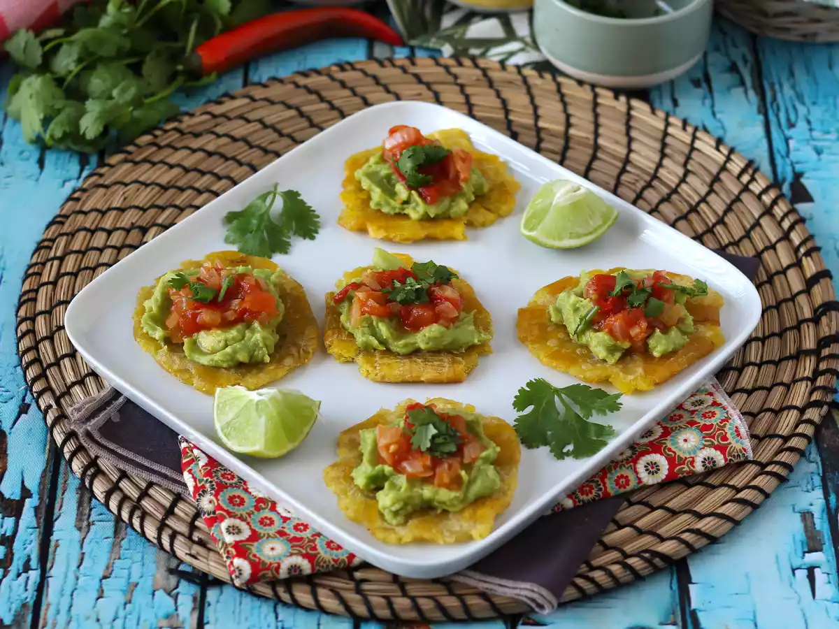Patacones, colombian plantain toast with guacamole and tomatoes - photo 4