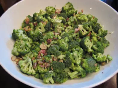 Paula Deen's Lean: Almond ~ Raisin ~ Broccoli Salad