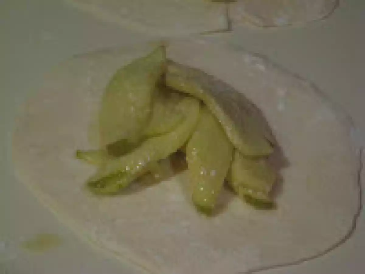 Paula Deen's Lean: Deep Fried Caramel Apple Pie ~ Philly Style! - photo 3