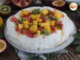 Pavlova with exotic fruits, photo 2