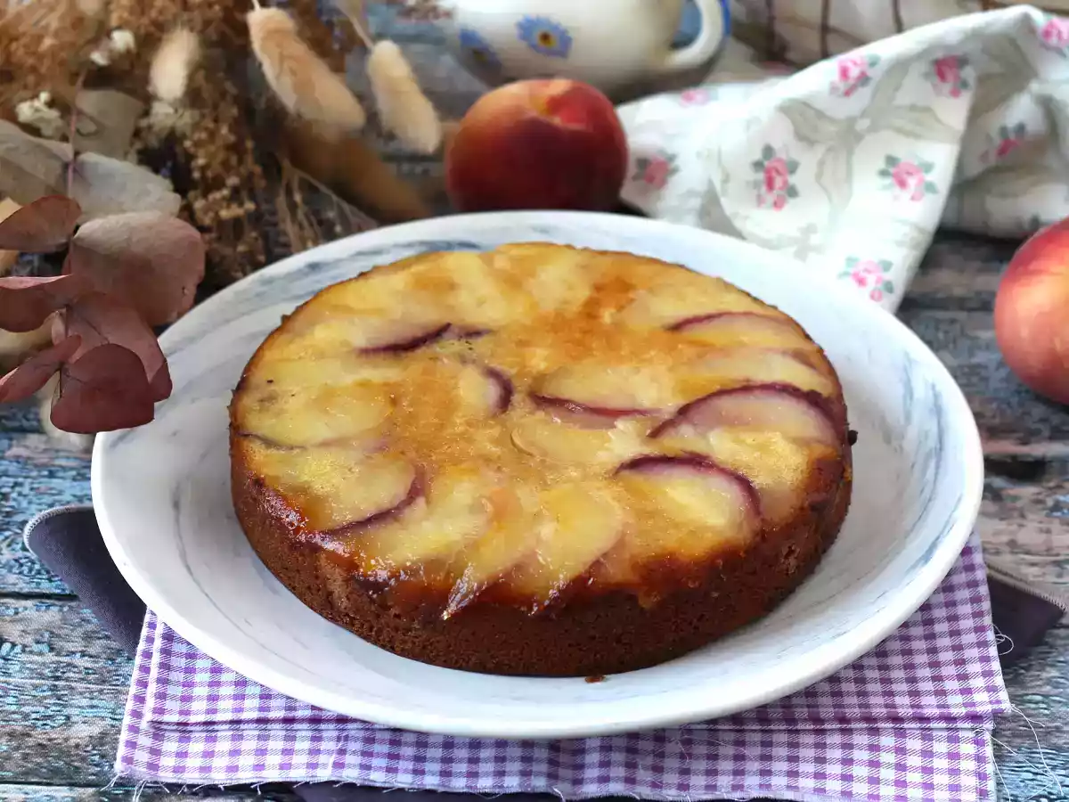 Peach upside-down cake, soft, melting and caramelized - photo 2