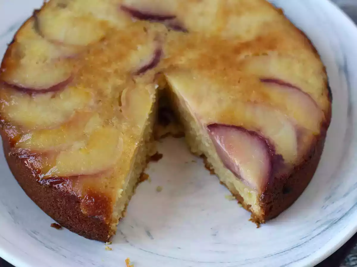 Peach upside-down cake, soft, melting and caramelized - photo 7