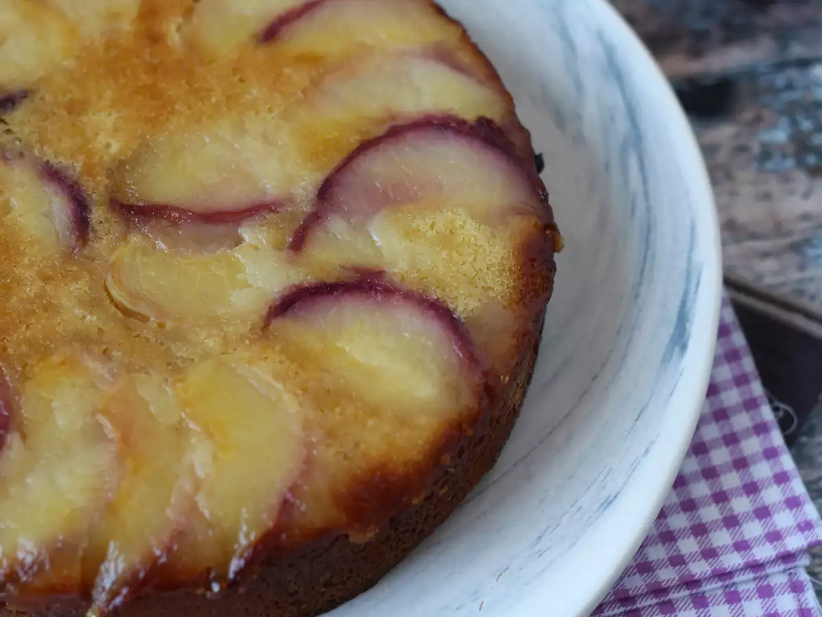 Peach upside-down cake with a moist, gooey texture and caramelized topping - photo 9