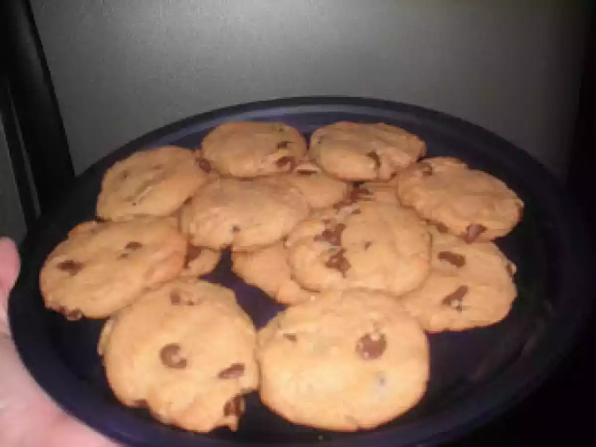 Peanut Butter Chocolate Chip Cookies-Day 7 of the 10 Days of Christmas Cookies and Bars
