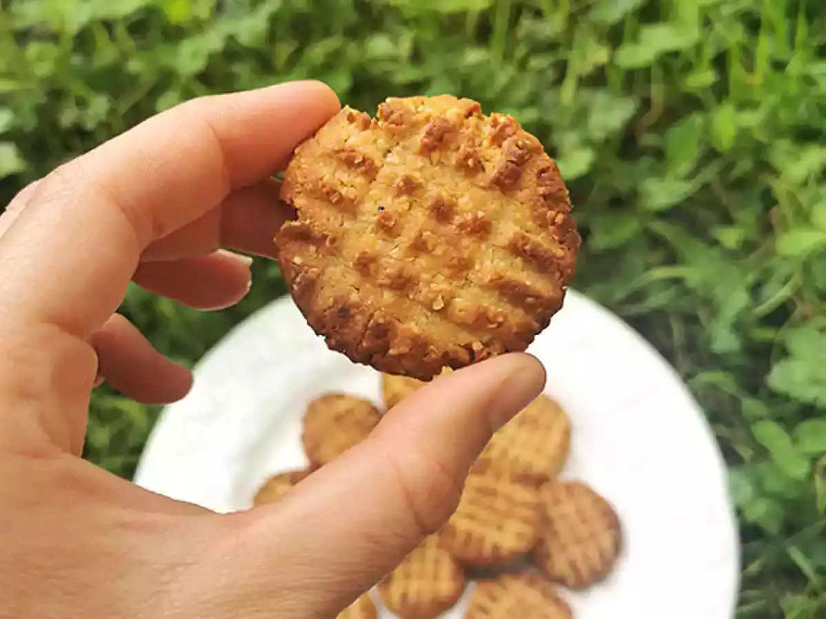 Peanut butter cookies - no added sugar