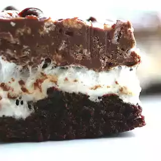 Gooey chocolate overload brownies recipe with marshmallow