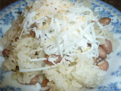 Peanut Sticky Rice (Xoi Dau Phong)