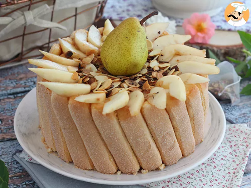 Pear charlotte with grilled almonds, photo 1