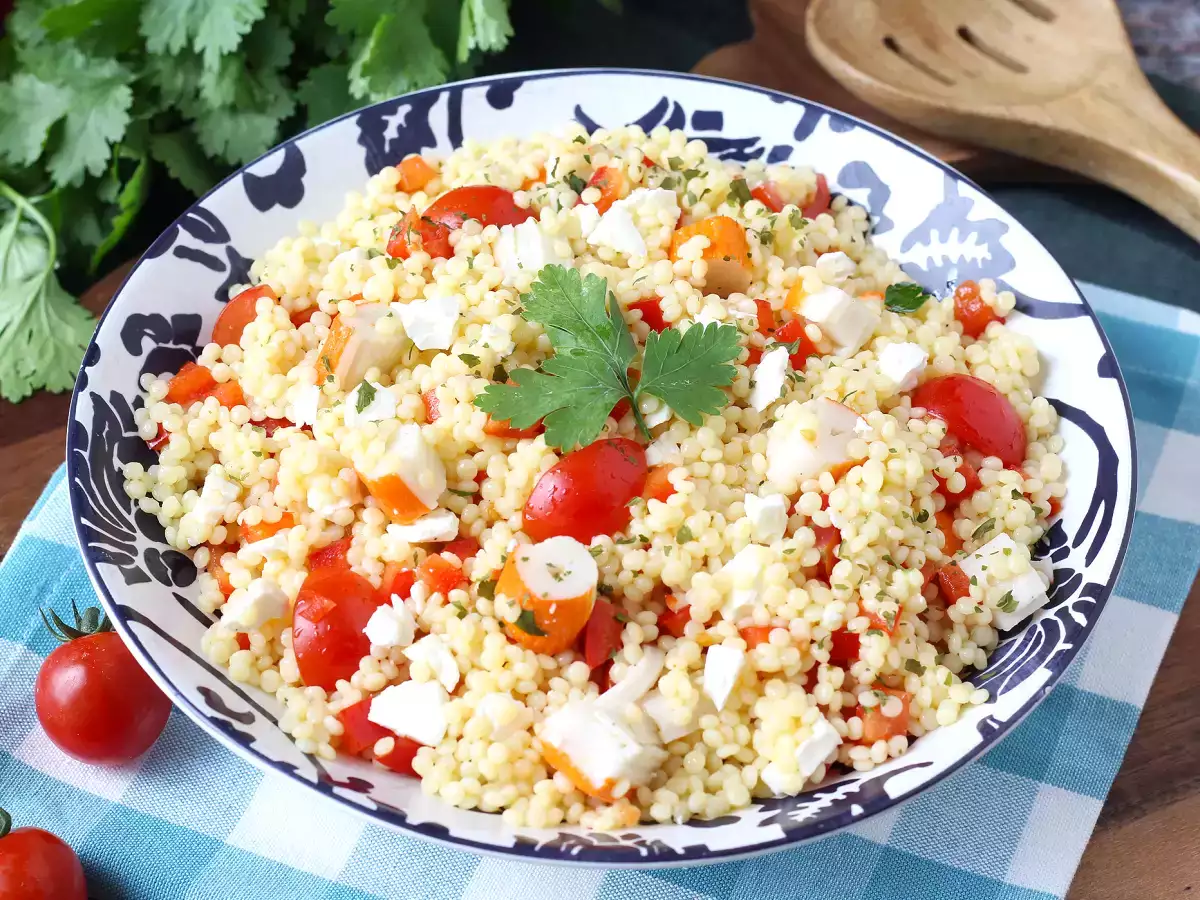 Pearl couscous salad with surimi: fresh, easy, and perfect for summer - photo 2