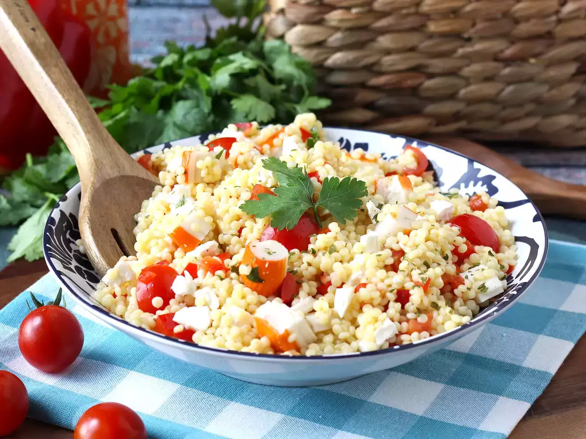 Pearl couscous salad with surimi: fresh, easy, and perfect for summer - photo 3
