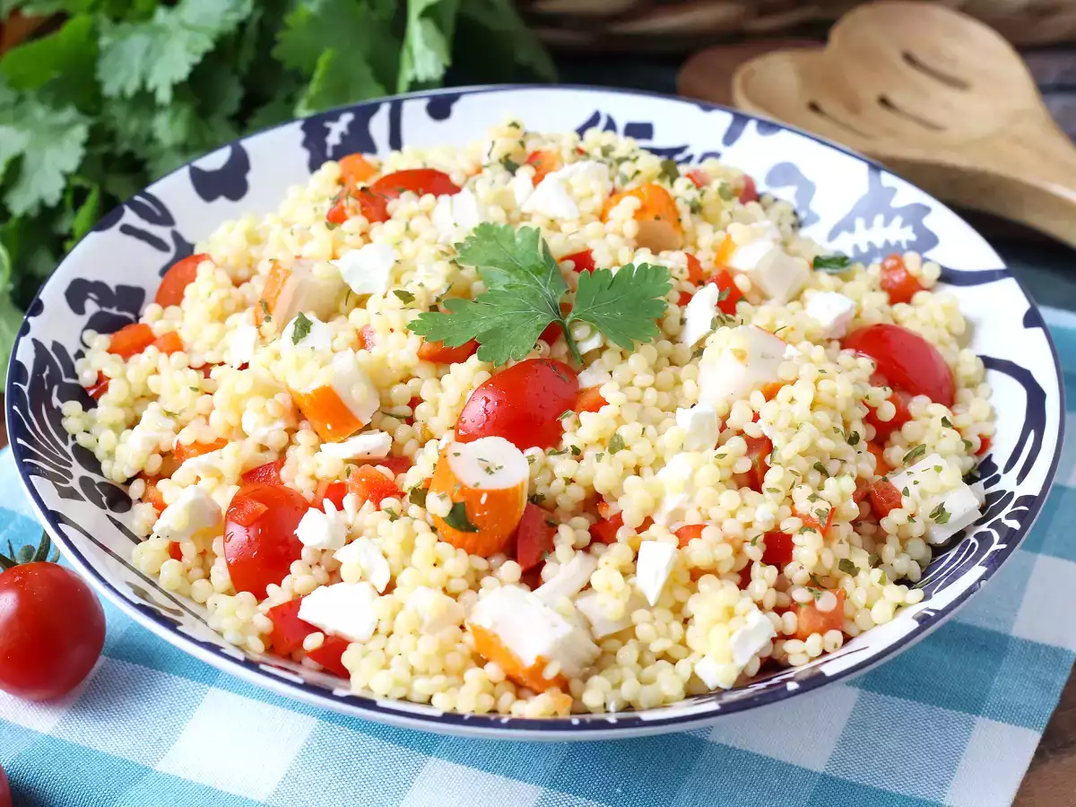 Pearl couscous salad with surimi: fresh, easy, and perfect for summer - photo 4