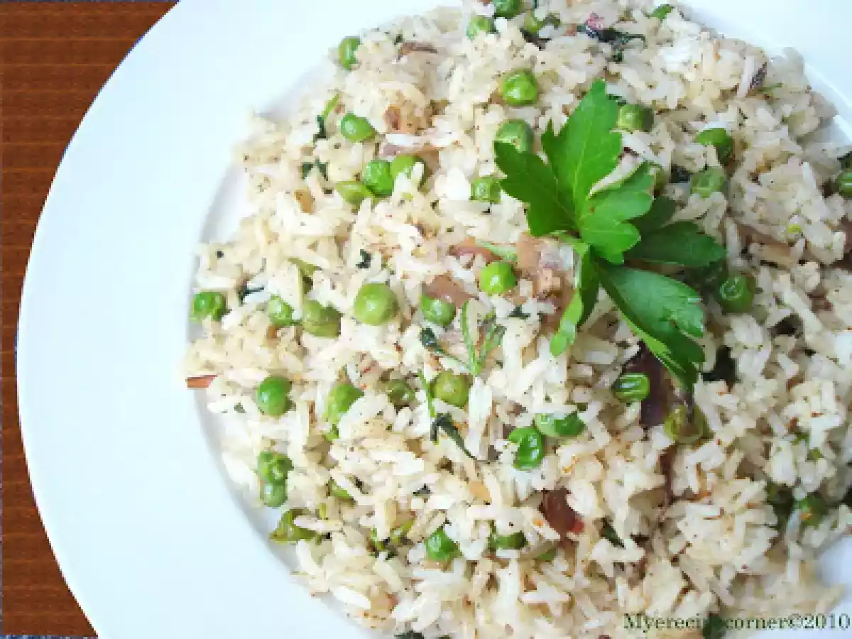 Peas Pulao/Mutter Pulav( Fresh green peas in mild fragrant rice)