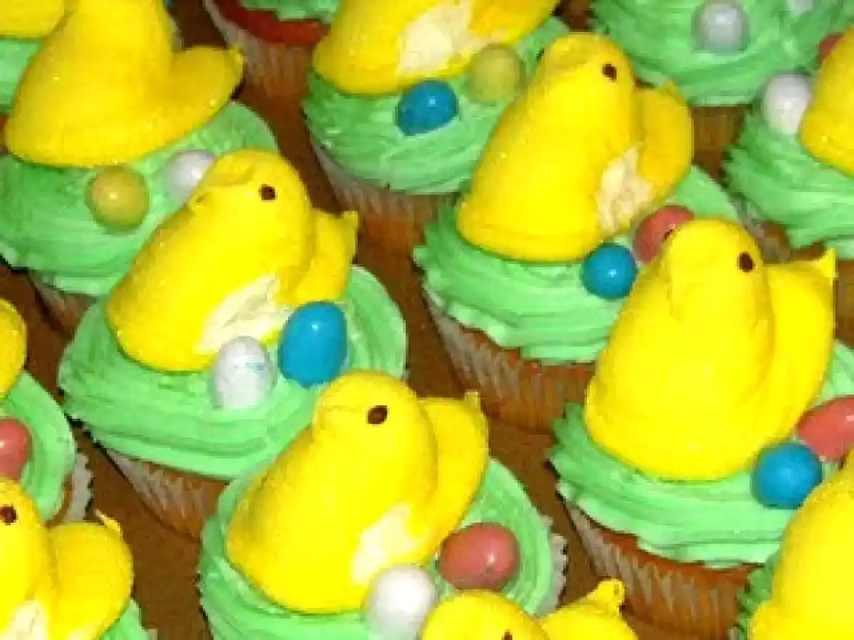 PEEPS Chicks Cupcakes