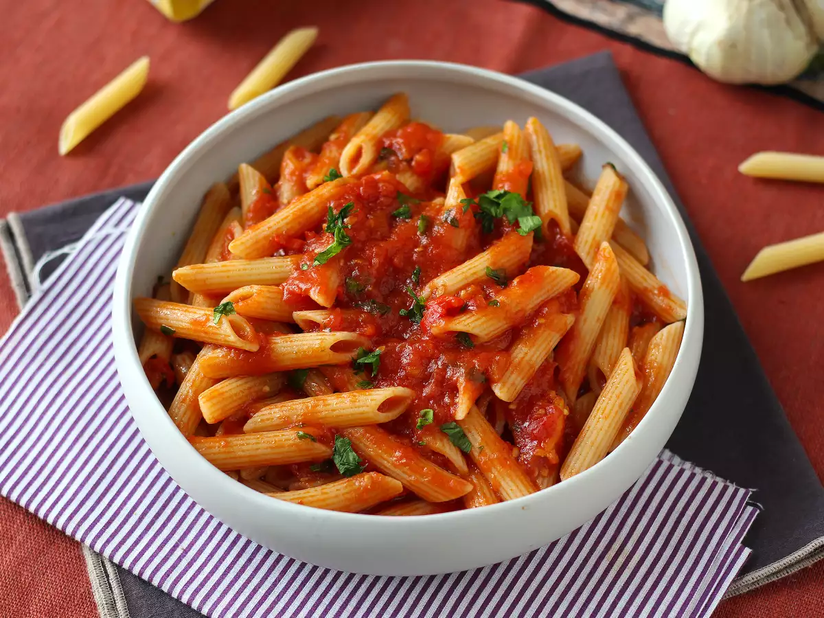 Penne all'arrabbiata: a heartwarming Italian classic! - photo 2