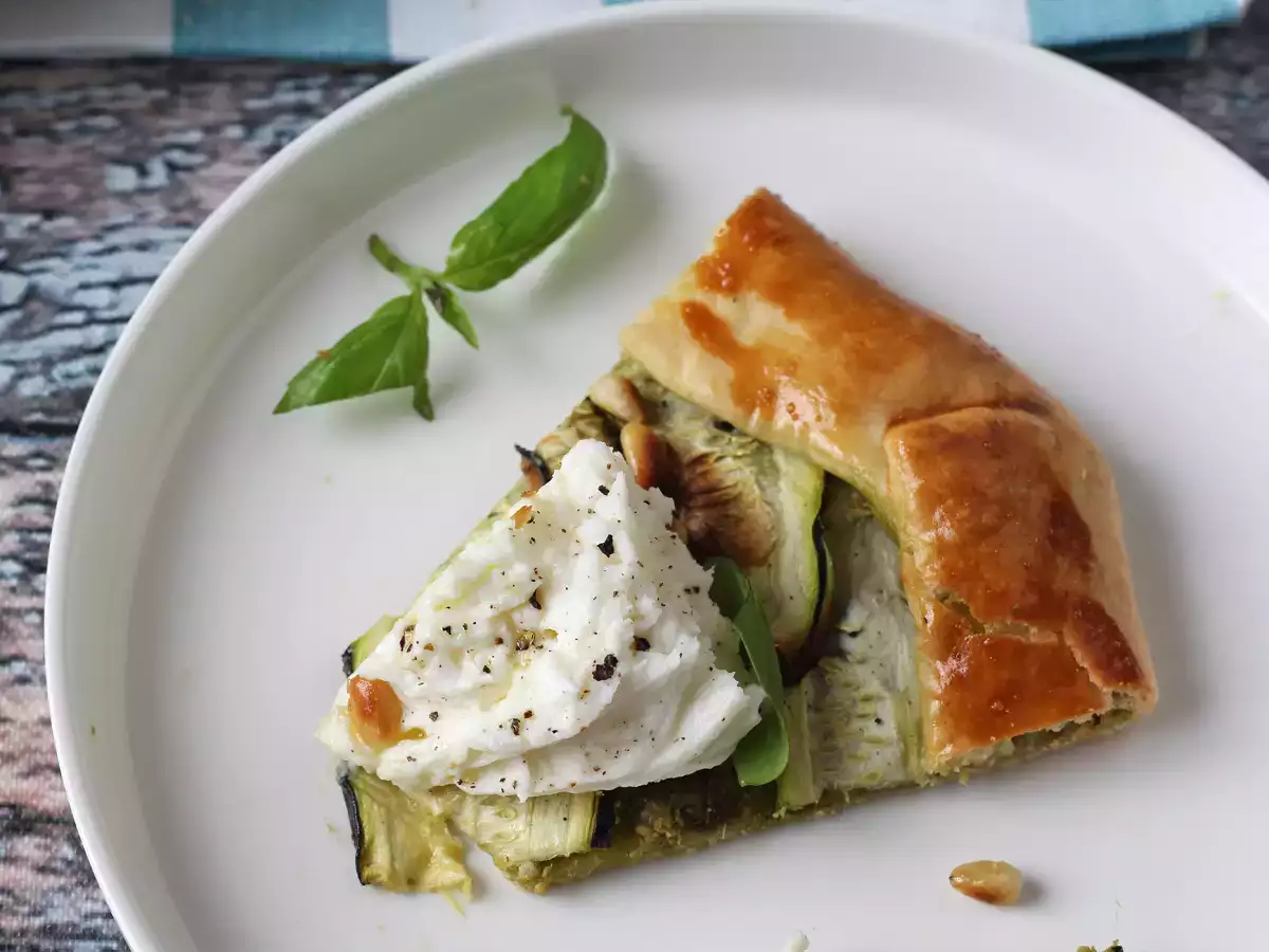 Pesto and zucchini tart: an easy recipe that smells like summer! - photo 3