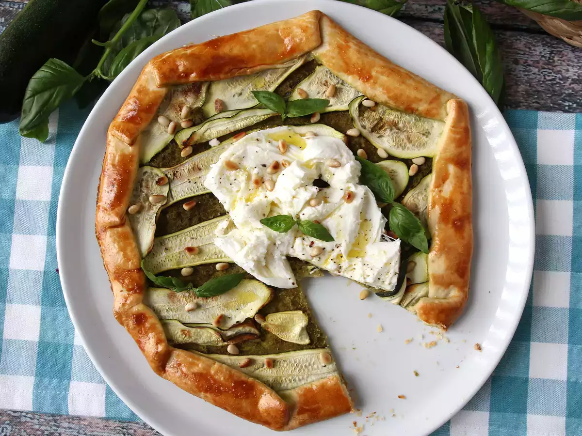 Pesto and zucchini tart: an easy recipe that smells like summer! - photo 8