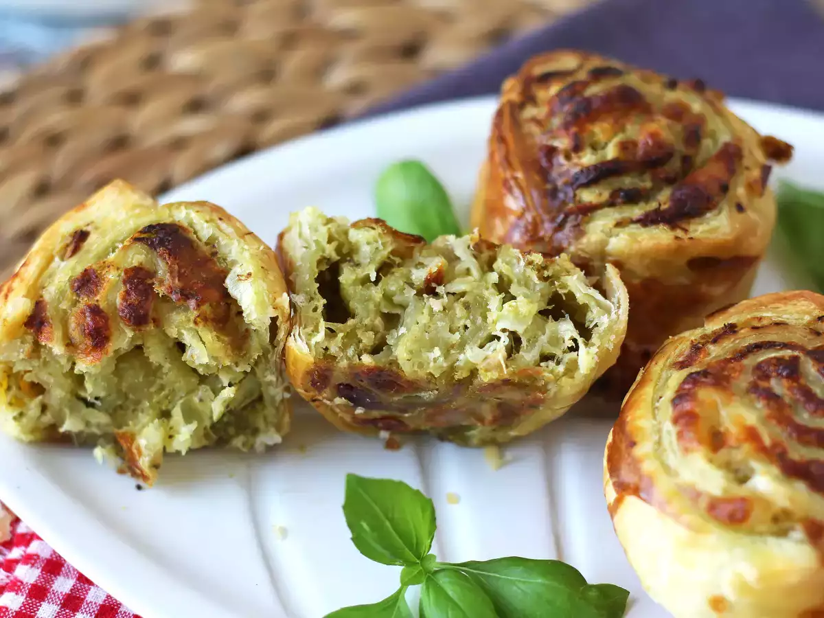 Pesto mozzarella puff pastries with air fryer, ready in 15 minutes! - photo 3