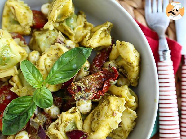 Pesto tortellini salad - photo 4