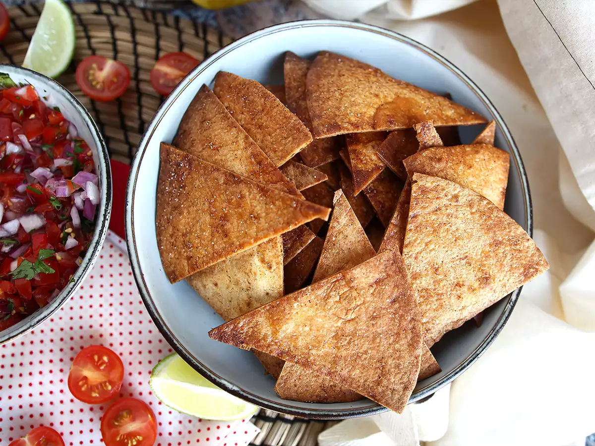 Pico de gallo and homemade tortilla chips - photo 5