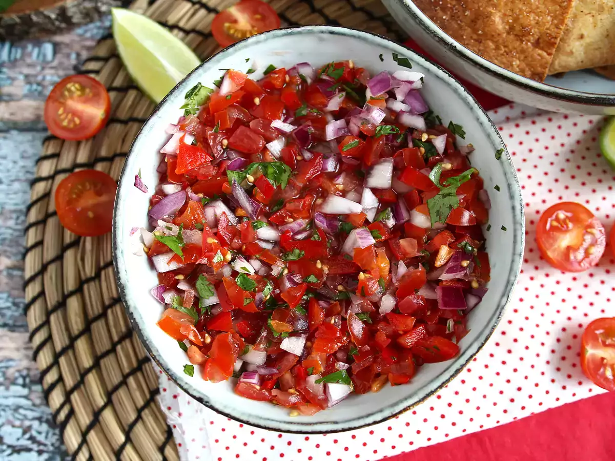 Pico de gallo and homemade tortilla chips - photo 6