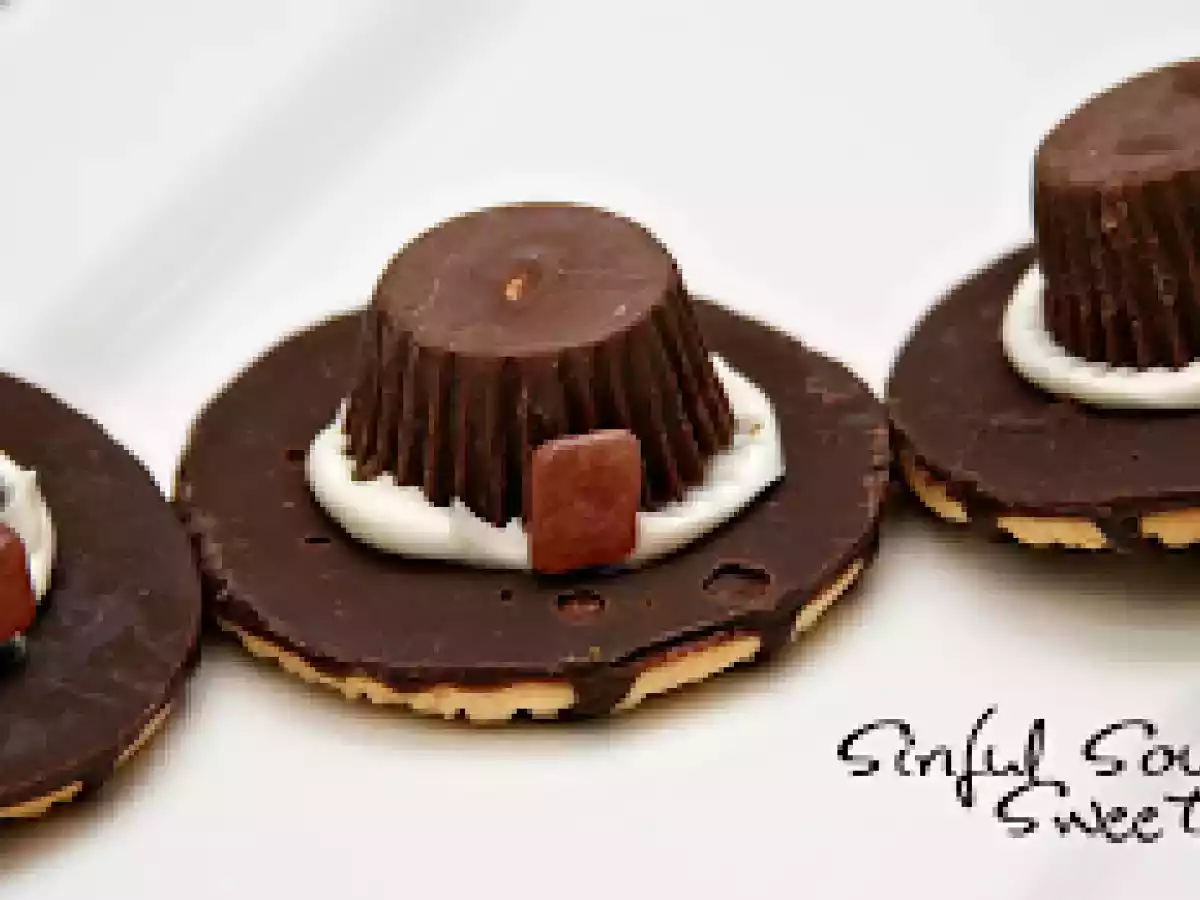 Pilgrim Hats-Thanksgiving Food Craft for Kids - photo 2