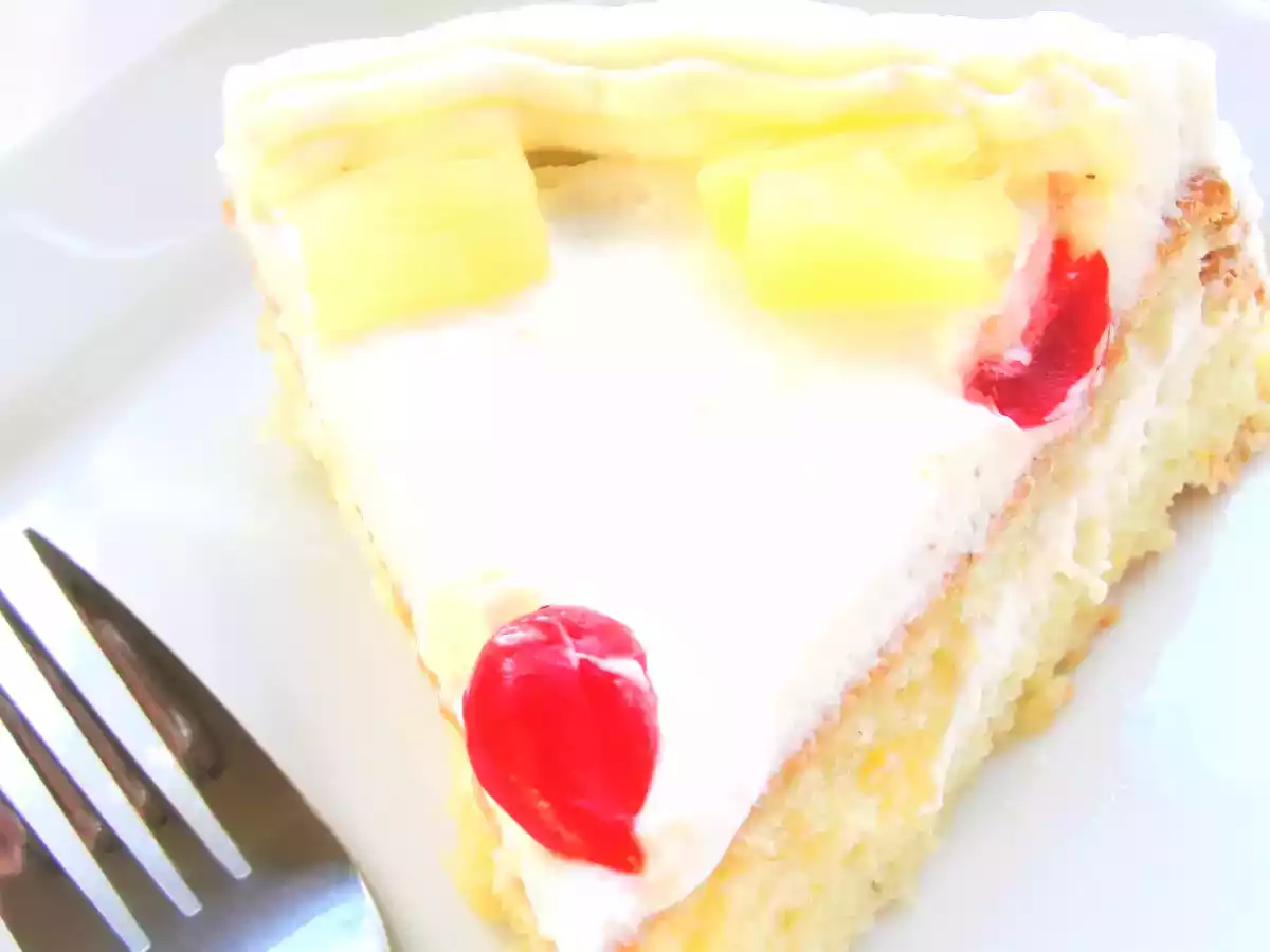 Pineapple Sponge Cake