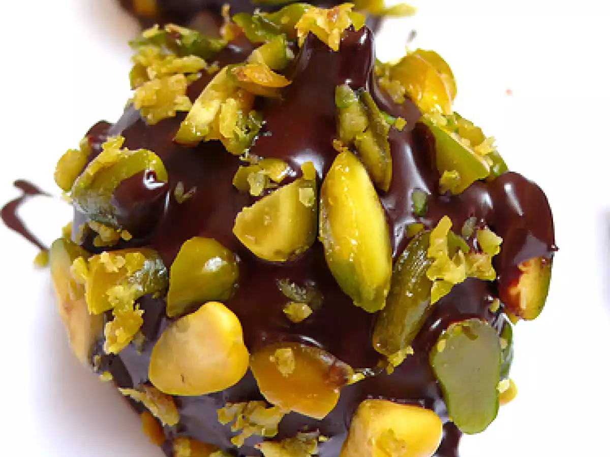 Pistachio and chocolate covered figs