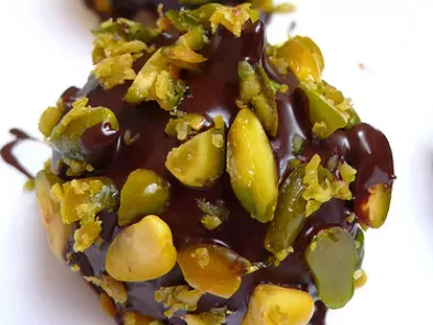 Pistachio and chocolate covered figs