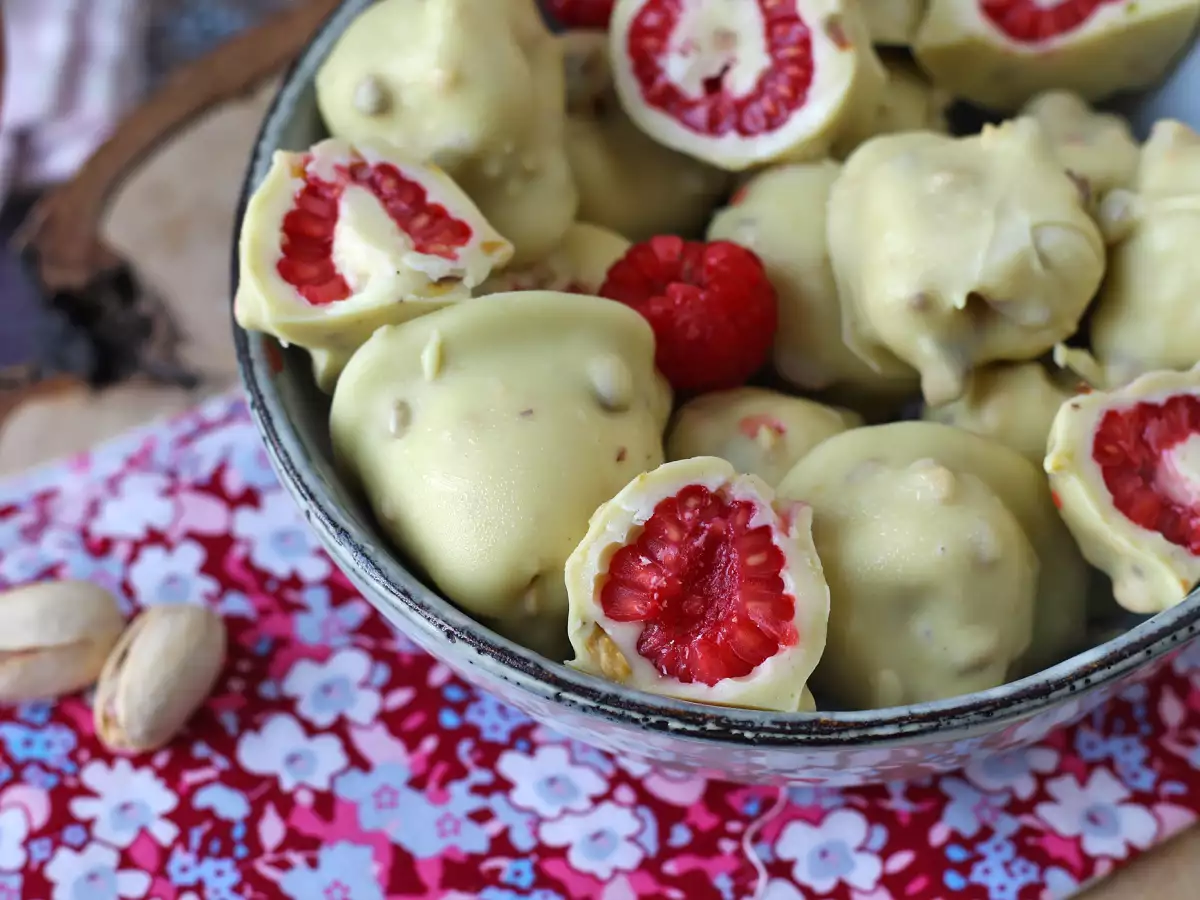 Pistachio Franui: delicious coated raspberries with a melt-in-your-mouth center and a crunchy shell - photo 5