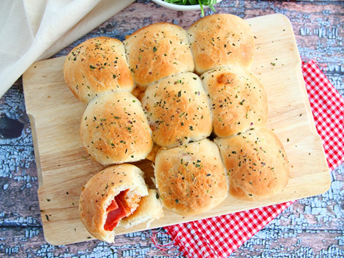 Pizza buns stuffed with ham and cheese - photo 2