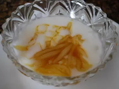 Pla Krim-Khai Tao (Vermicelli in coconut milk syrup)