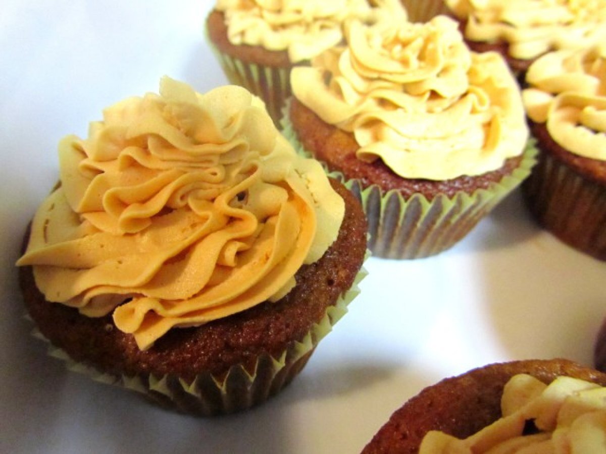 Plantain Dulce de Leche Cupcakes