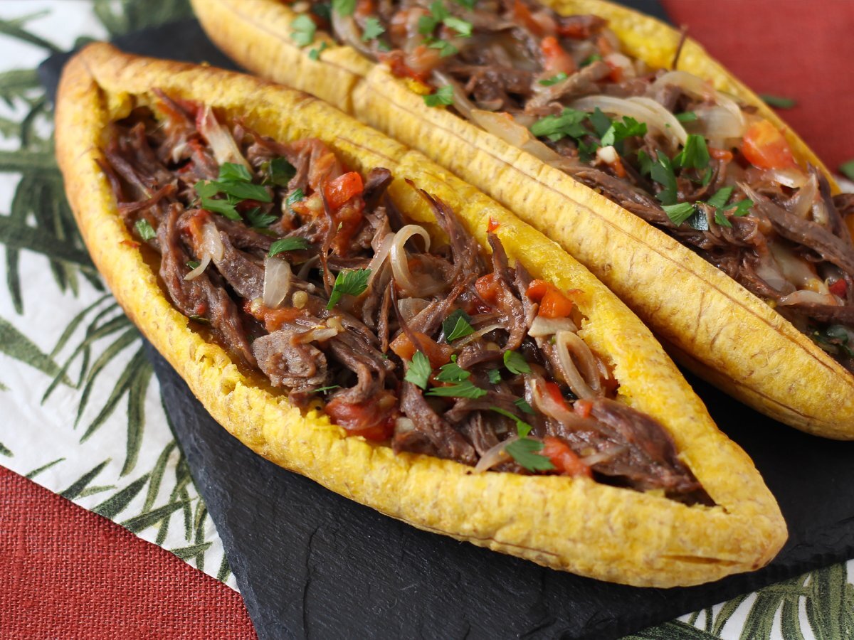 Plantains stuffed with shredded meat and grated cheese - photo 4