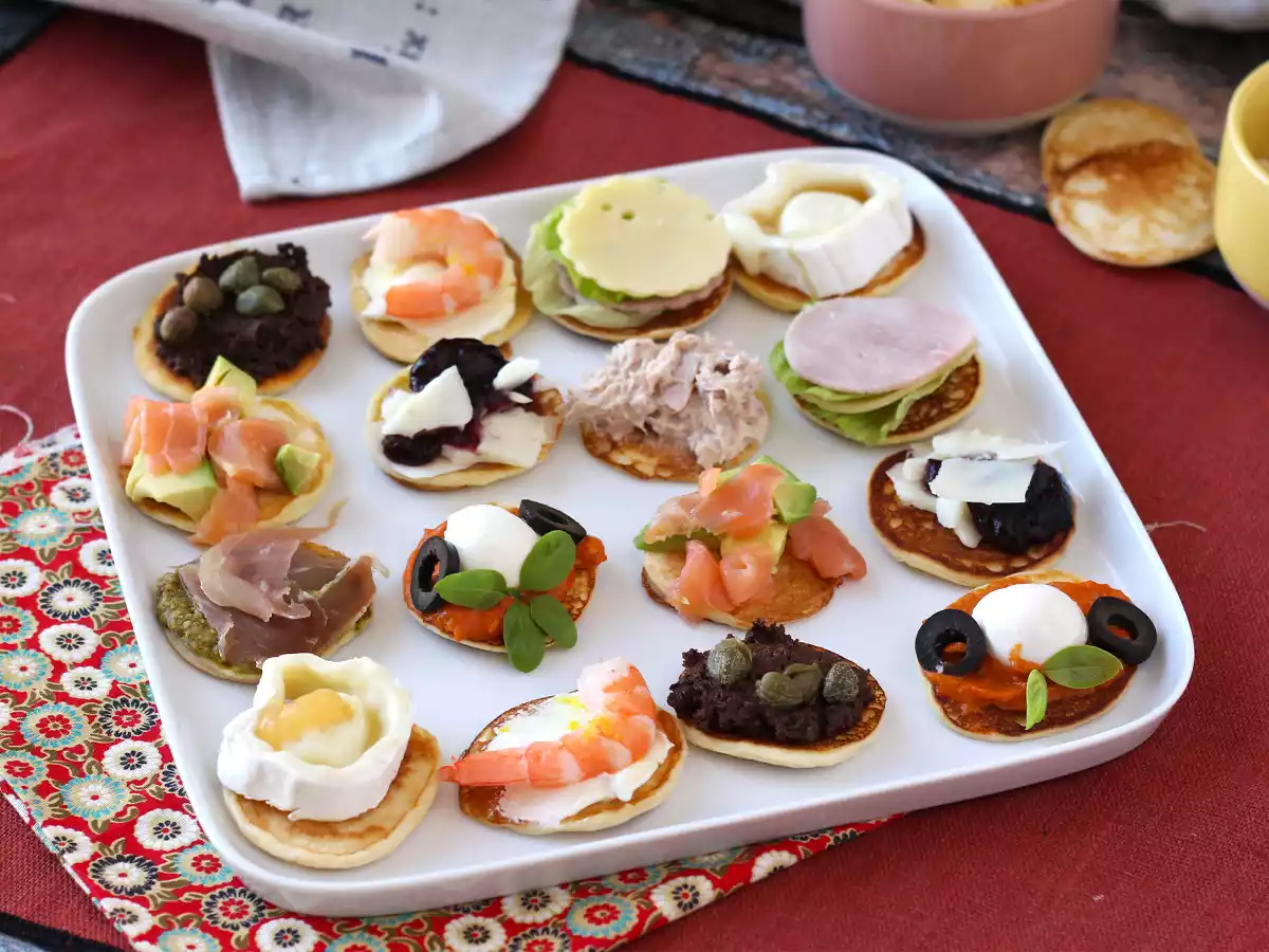 Platter of garnished blinis, the varied aperitif perfect for parties - photo 3