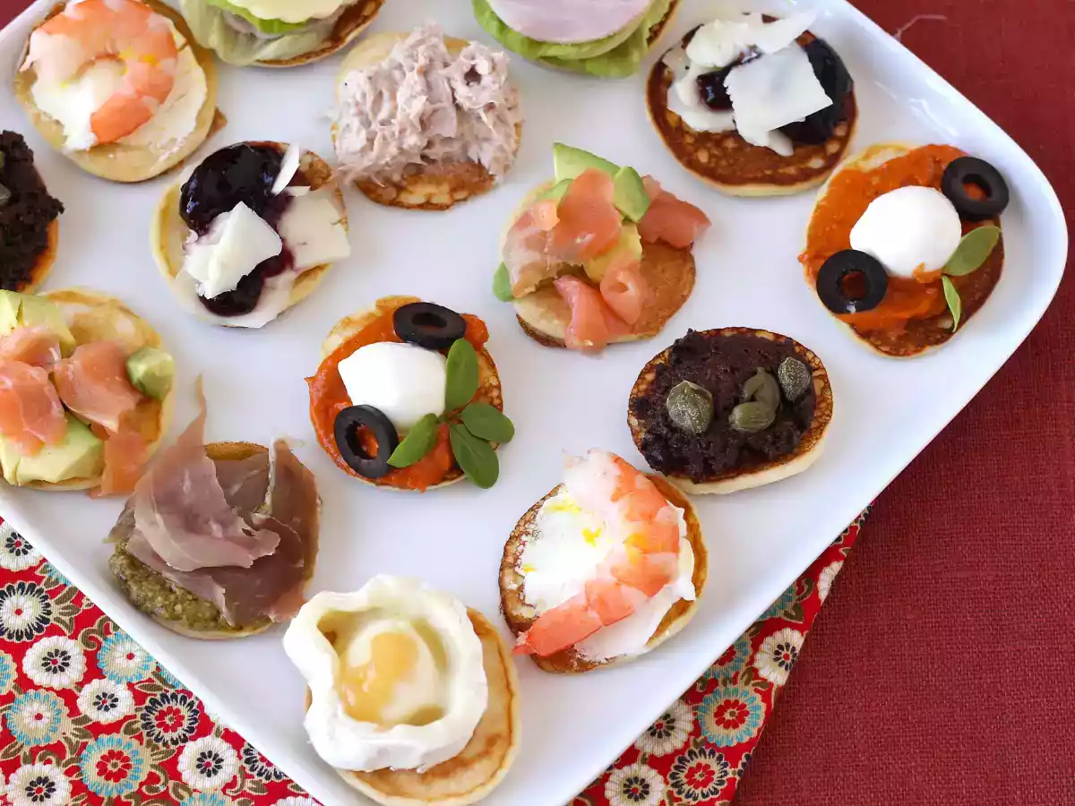 Platter of garnished blinis, the varied aperitif perfect for parties - photo 4