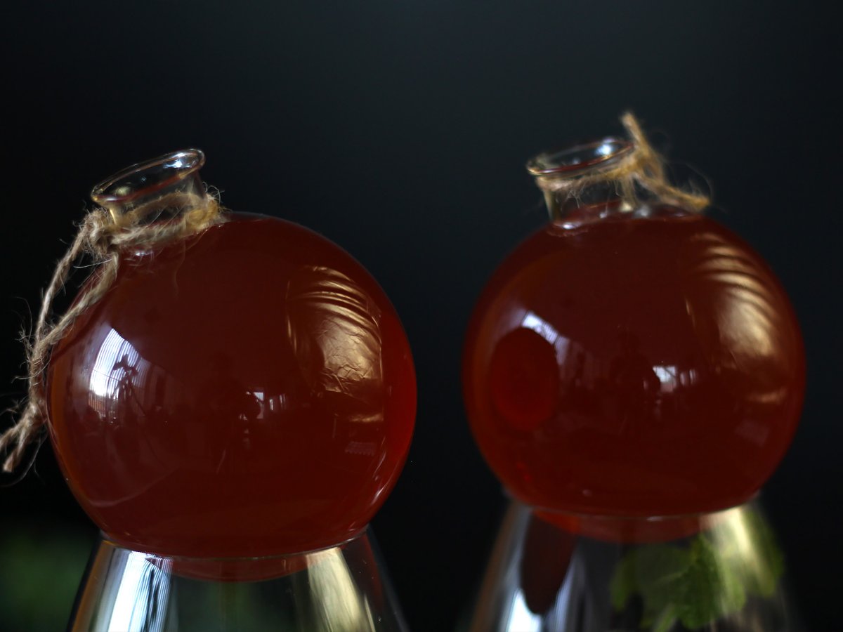 Pomegranate Spritz, the cocktail in a Christmas bauble! - photo 6