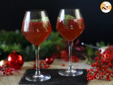 Pomegranate Spritz, the cocktail in a Christmas bauble!, photo 3