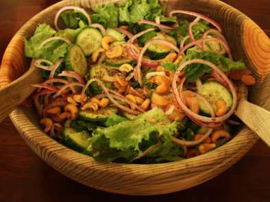 Pomelo and Cashew Salad with a Lemon/Lime Dressing