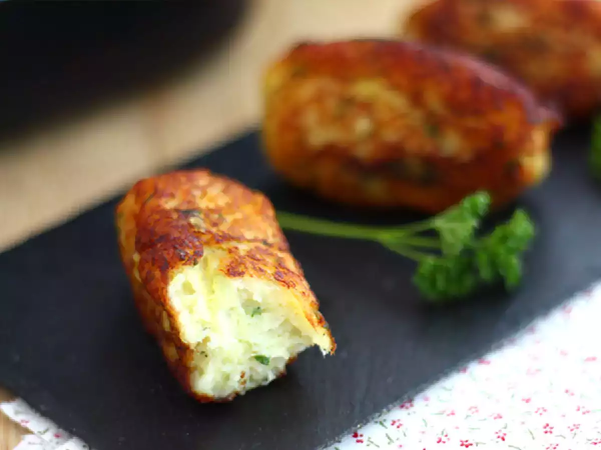 Portuguese-style cod fritters - photo 3