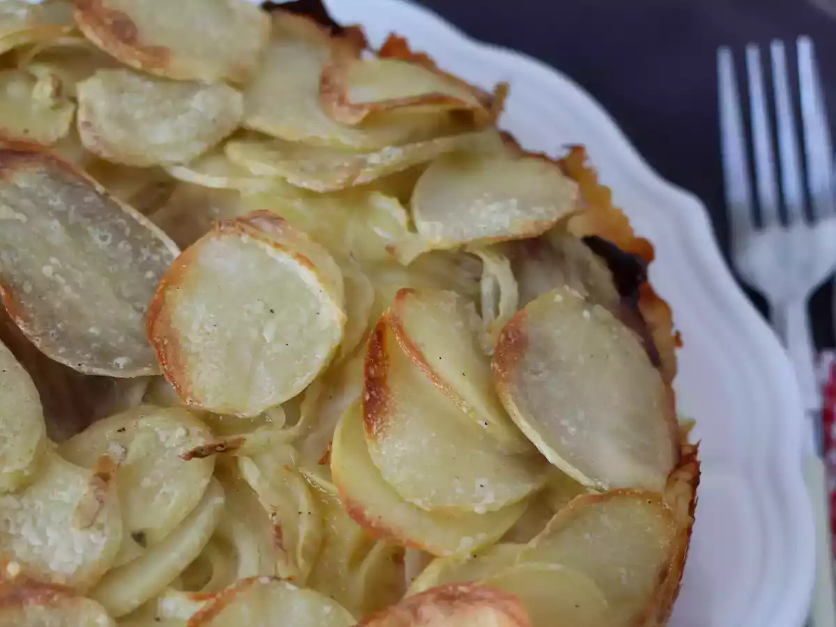 Potato cake with raclette cheese - video recipe! - photo 4