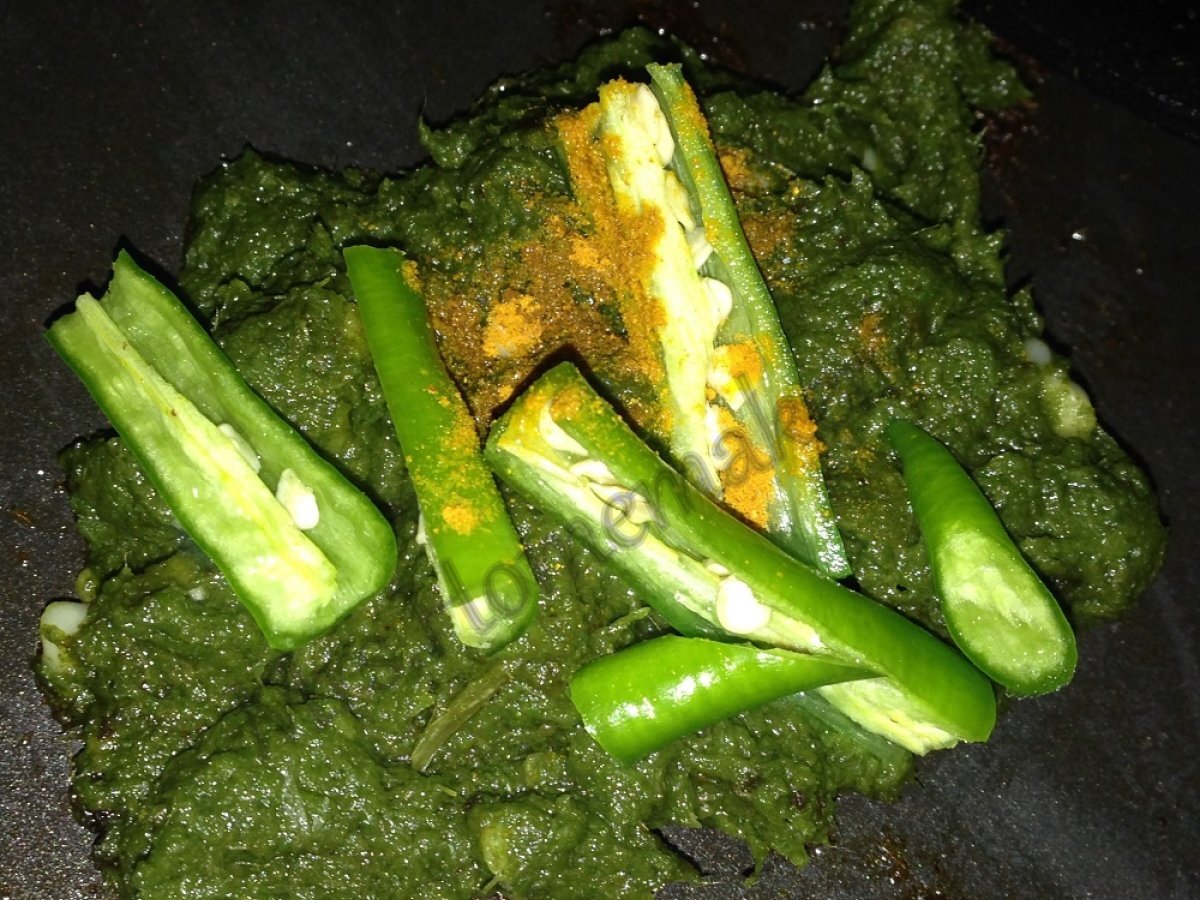 Potato Dipped In Spinach Gravy - photo 5