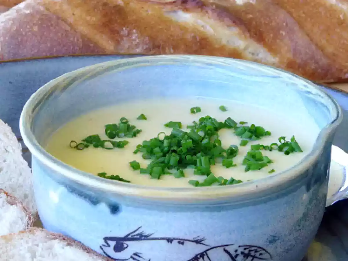 Potato Leek Soup and Sour dough French Baguette - photo 3