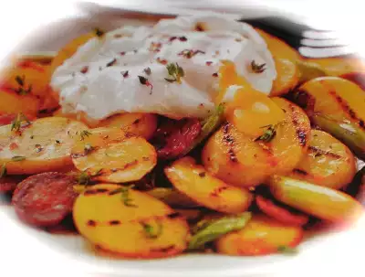 Potato pan fry with crispy chorizo & warn chicken salad